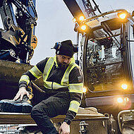 EIN BAUMASCHINENFÜHRER HAT DAS WORT!