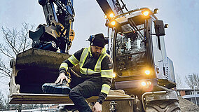 EIN BAUMASCHINENFÜHRER HAT DAS WORT!