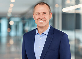 Bartels leitet Spezialreifengeschäft