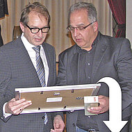 Bundesverkehrsminister Dobrindt informiert sich &uuml;ber verl&auml;ngerte Auflieger