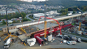 Brückenabbruch und -neubau mit nur einem System