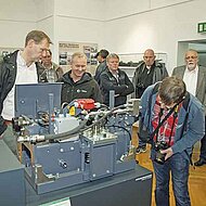 Mit der Wirtgen Group auf Zeitreise &ndash; Gemeinsamer Einsatz f&uuml;r die Geschichte des Stra&szlig;enbaus