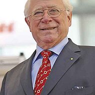 > Carl Stahl: Seniorchef Willy Schwenger feiert 80. Geburtstag und erh&auml;lt Gr&uuml;nderpreis f&uuml;r Lebenswerk