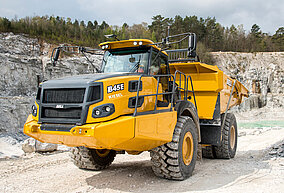 Kiesel-Roadshow mit dem neuen Steinbruch-Allrounder von Bell