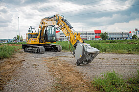 Neue Straßenfräse für Bagger konzipiert