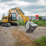 Neue Stra&szlig;enfr&auml;se f&uuml;r Bagger konzipiert