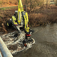 Hermann Bantleon: F&uuml;r ein perfektes Zusammenwirken zwischen Schreitbagger und Hochleistungshydraulik&ouml;l
