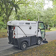 Kompaktkehrmaschine bringt wirtschaftliche Hochleistung