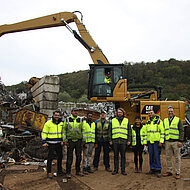 Zeppelin: Was von H&uuml;ftgelenken, Bremsscheiben und Altbatterien &uuml;brig bleibt