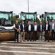 Wolff & Müller erweitert Fuhrpark um neue Bomag Asphaltwalzen