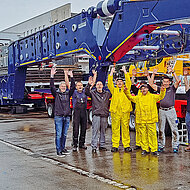 36 Achslinien und 350-t-Seitentr&auml;gerbr&uuml;cke &uuml;bernommen