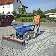 Anbaublockbesen &ndash; Alternative zu rotierenden Kehrsystemen