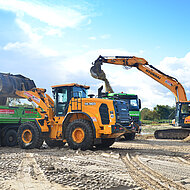 Hyundai Construction: 15 Jahre Hyundai-Baumaschinen bei Firmengruppe Haak