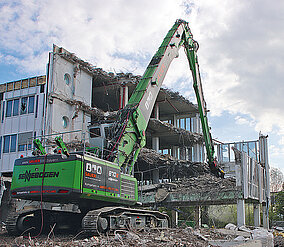 SENNEBOGEN: Starnberger setzen auf Longfront-Abbruch maschine