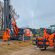 BAUER: Mit neuem Bohrger&auml;t und Radlader weitere Dienstleistungen erschlie&szlig;en