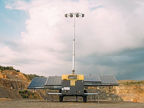 Mit dem solarbetriebenen Lichtmast die Nachhaltigkeit vor Ort erhöhen