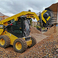 MB Crusher: Mit Anbauger&auml;ten kleine Baumaschinen effizient zur L&ouml;sung komplexer Probleme einsetzen