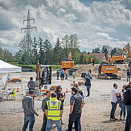 Case mit gro&szlig;er Europa-Roadshow