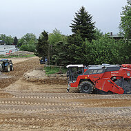 Staubfreie Bodenbehandlung mit Bindemitteln