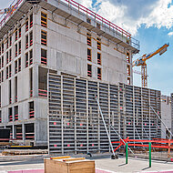 H&uuml;nnebeck: Leistungsstarke Schalung f&uuml;r den &raquo;Europaplatz&laquo;