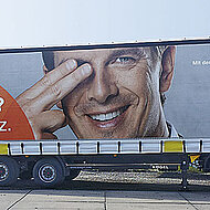 &raquo;Wetten, dass..?&laquo; die Spedition Penzkofer auf K&ouml;gel-Mega-Trailer setzt?