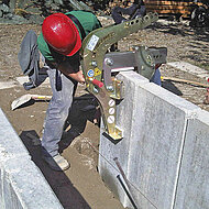 Winkelelementzange sorgt  auf Anhieb f&uuml;r korrekte Position