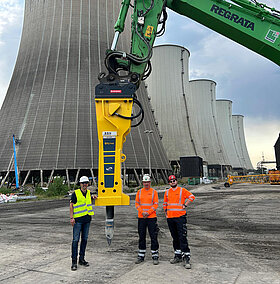 Hydraulikhammer ebnet Weg für Rückbau von Kraftwerksblock F in Gelsenkirchen-Scholven