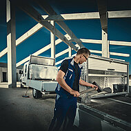 K&ouml;gl: Box f&uuml;r Pritschen und H&auml;nger