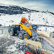 Duo gibt Deb&uuml;t bei den knickgelenkten Dumpern