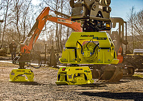 Ammann Verdichtung: Schlagkräftige Verdichtung am Hang