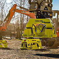 Ammann Verdichtung: Schlagkr&auml;ftige Verdichtung am Hang