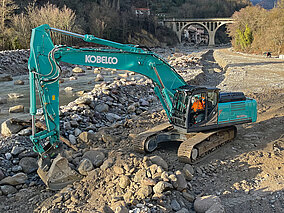 Kettenbagger-Spezialist hat über 20 Maschinen im Gepäck