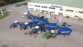 Vier blaue Halfpipes für Stork Umweltdienste