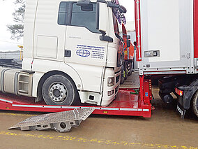 KH-Kipper: Transportmittel und Pannenhilfe in einem