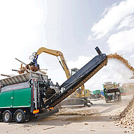 Komptech: Moderner Antrieb und neuer Hochleistungszerkleinerer