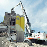 »R 980 Demolition«: Ein wahrer Abbruch-Gigant auf der Iberischen Halbinsel