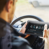 Webfleet Solutions: Updates f&uuml;r Terminal und Flotten-Management