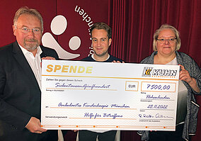 Kuhn Baumaschinen spendet für Ambulantes Kinderhospiz München