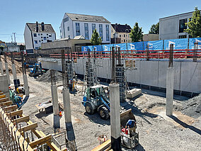 Betonstützen ohne Vormontage und kranunabhängig realisieren