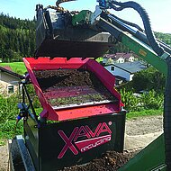 Xava Recycling: Rüttelsiebe punkten auch  im Garten- und Landschaftsbau