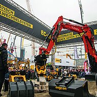 Engcon: Kooperation mit Hyundai &raquo;kr&ouml;nt&laquo; die f&uuml;r Engcon &raquo;beste Bauma&laquo;