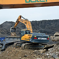 Hyundai: H&ouml;chstleistungen in der Brecherbeschickung sind Pflicht