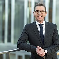 Zeppelin Konzern bestellt CFO Christian Dummler für weitere fünf Jahre