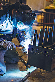 Grüning & Loske: Schlauchentwicklung und ein breites Dienstleistungsspektrum