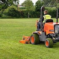 KUBOTA: Der neue F-391 steht in bester Kubota-Profim&auml;hertradition