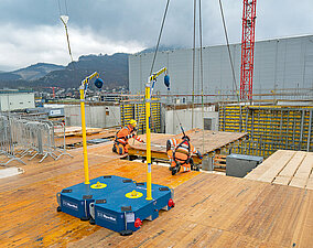 Absturzsicherung für Deckenschalung mit »Alpha Anchor«