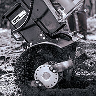 DMS feiert Saisonstart mit Bodenfr&auml;se f&uuml;r Bagger