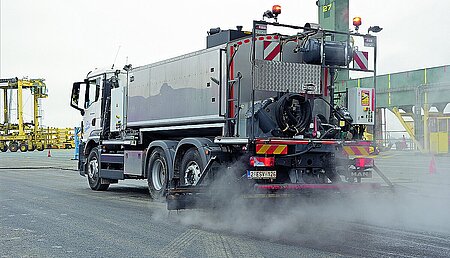Anspritzmaschine &raquo;HK 1000 PH&laquo;  im Einsatz in Belgien