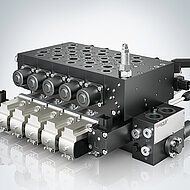 Mast- und St&uuml;tzensteuerung in einem Block vereint