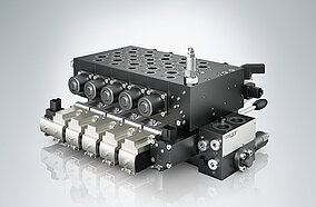 Mast- und Stützensteuerung in einem Block vereint